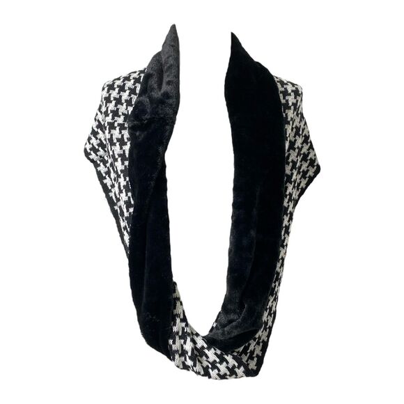 Croft & Barrow Houndstooth Twisted Infinity Scarf Wrap Faux Fur Black and White - Picture 1 of 9